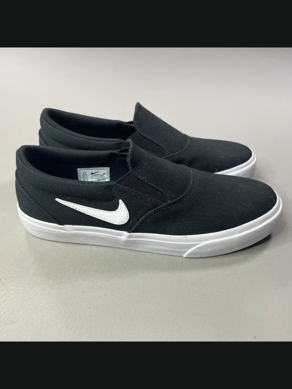 NEW Nike Shoes Mens 8.5 Womens 10 black SB Chron 2 slip on casual summer skate